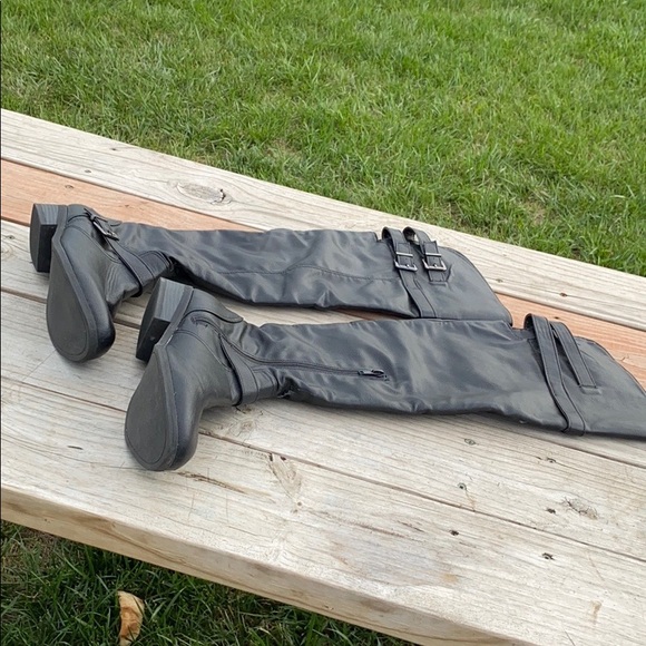 Qupid Shoes - Qupid Faux Leather Buckled Over The Knee Boots